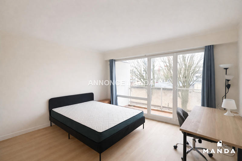 Chambre - 12 m² - 4 pièces