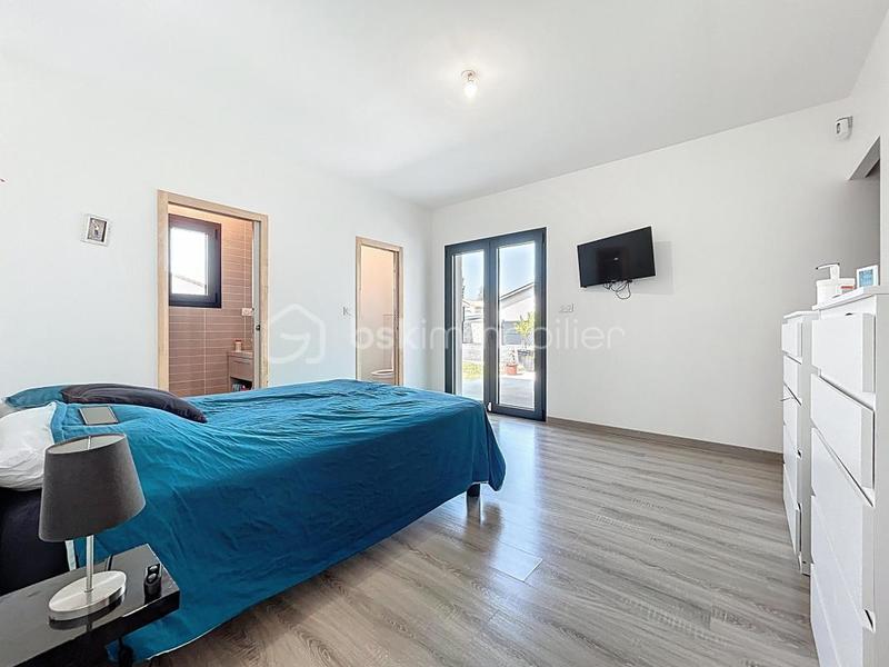 Maison - 180 m² - 5 pièces