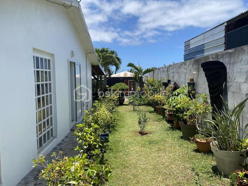 Maison - 1 186 m² - 3 pièces