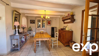 Maison - 122 m² - 8 pièces