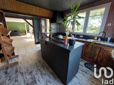 Maison - 186 m² - 7 pièces