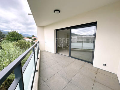 Appartement - 86 m² - 4 pièces