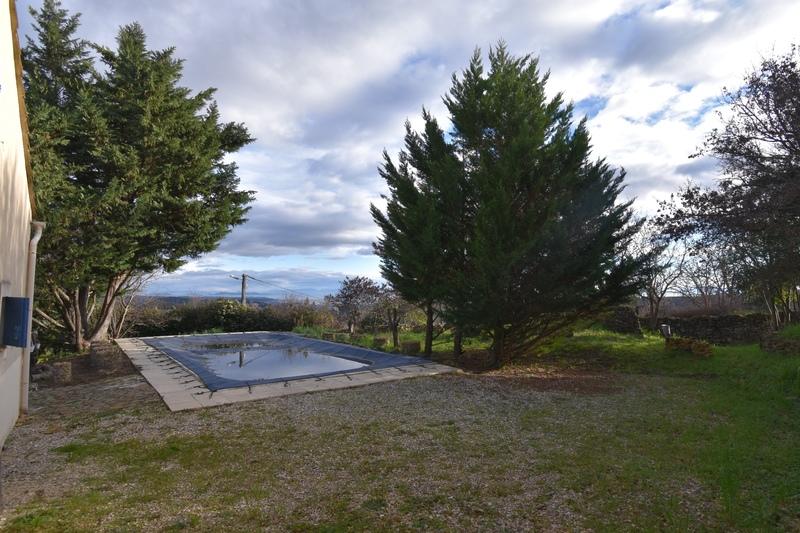 Maison - 200 m² - 7 pièces