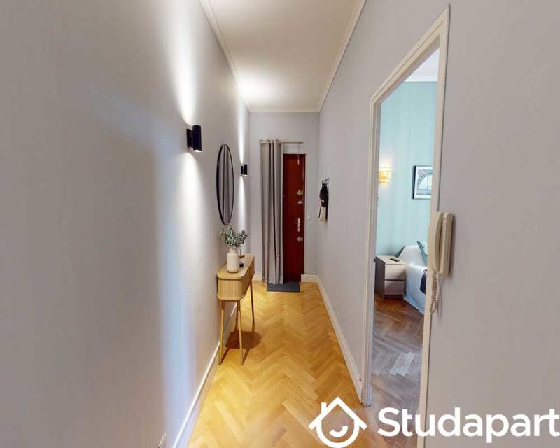 Chambre - 90 m² - 1 pièce