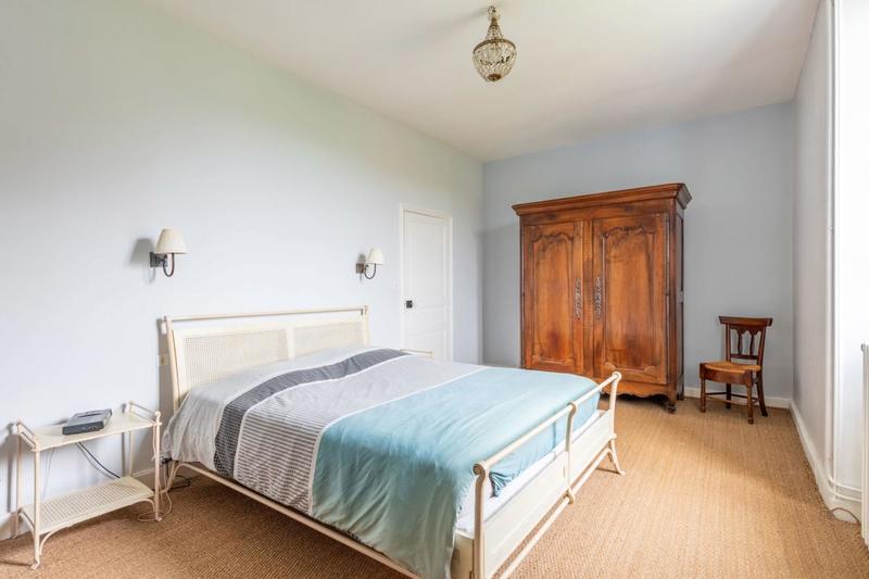 Demeure - 280 m² - 8 pièces