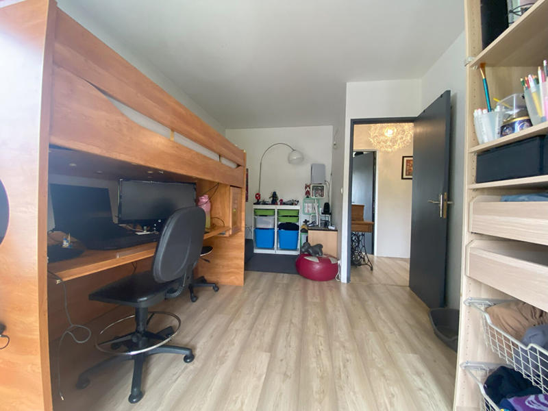 Appartement - 94 m² - 5 pièces