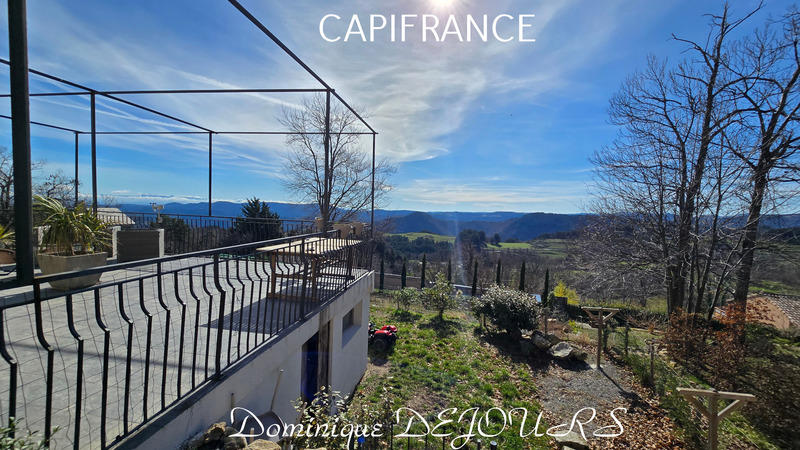 Maison - 184 m² - 7 pièces