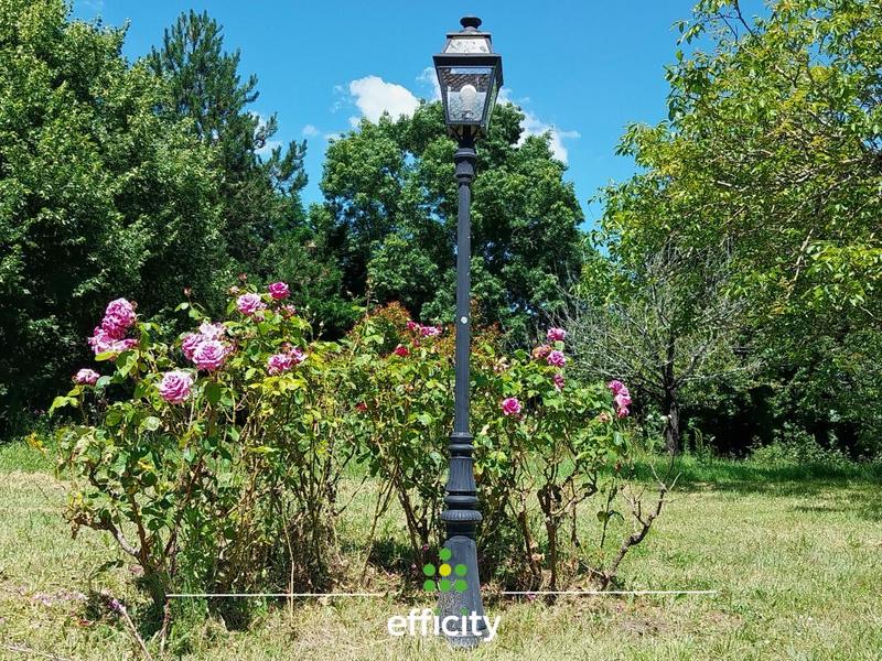 Demeure - 750 m² - 13 pièces