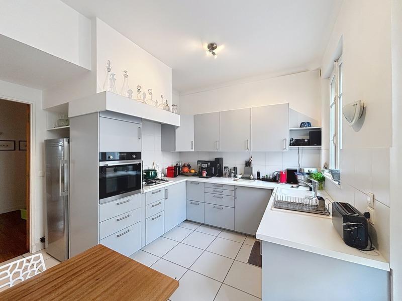 Maison bourgeoise - 200 m² - 9 pièces