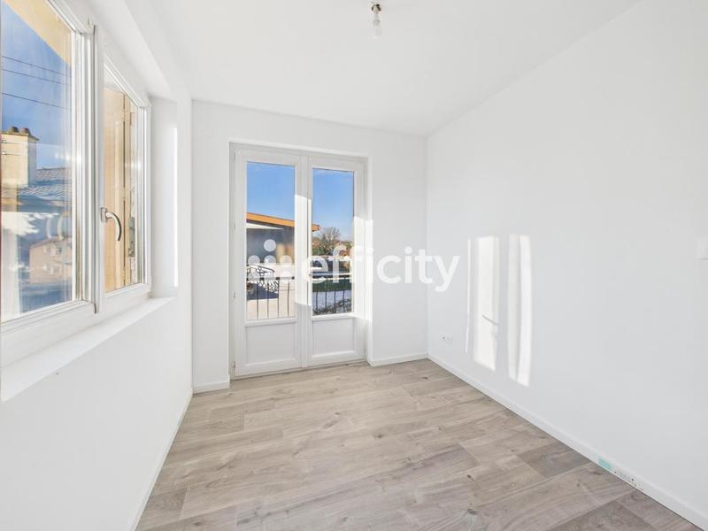 Pavillon - 189 m² - 8 pièces