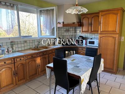 Maison - 102 m² - 5 pièces