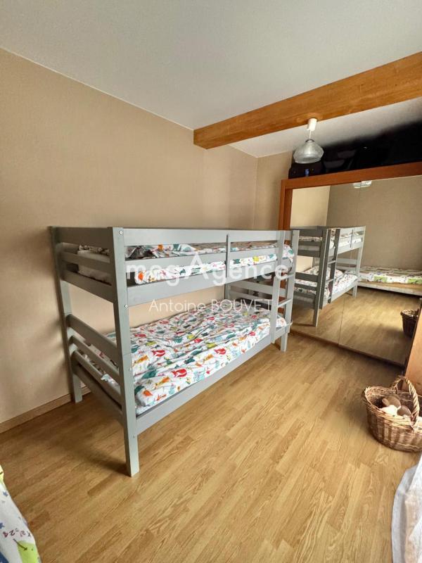 Maison - 186 m² - 7 pièces