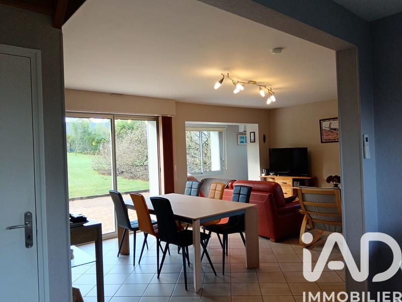 Maison - 140 m² - 5 pièces