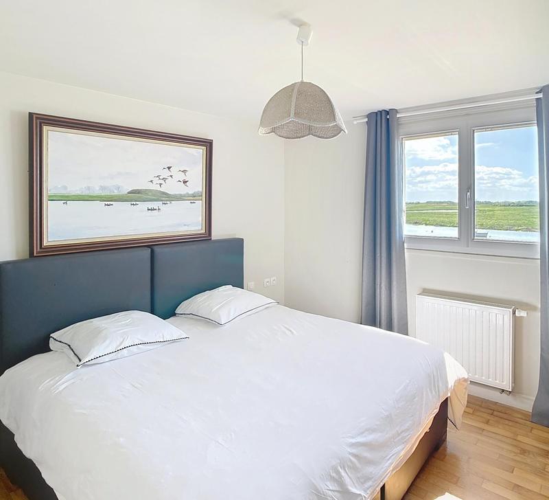 Maison - 266 m² - 8 pièces