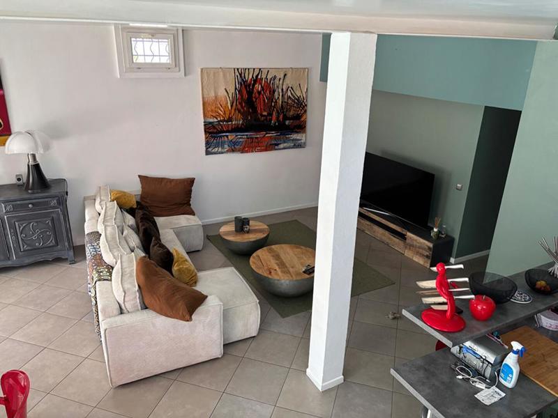 Maison - 295 m² - 9 pièces