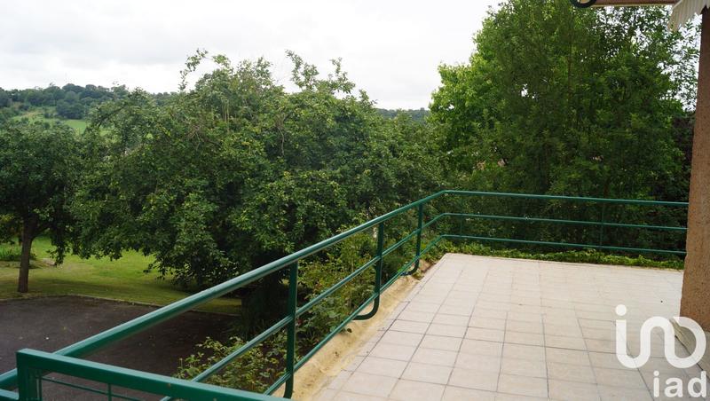 Maison - 275 m² - 13 pièces