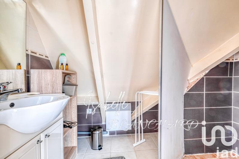 Maison - 217 m² - 10 pièces