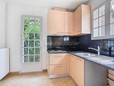 Demeure - 155 m² - 6 pièces