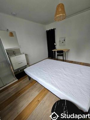 Chambre - 14 m² - 1 pièce