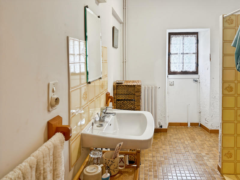 Demeure - 315 m² - 9 pièces