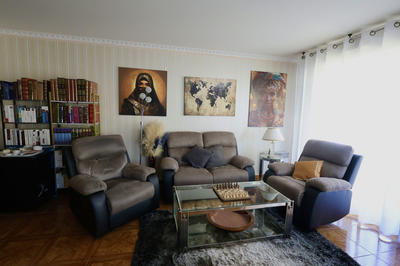 Appartement - 81 m² - 3 pièces