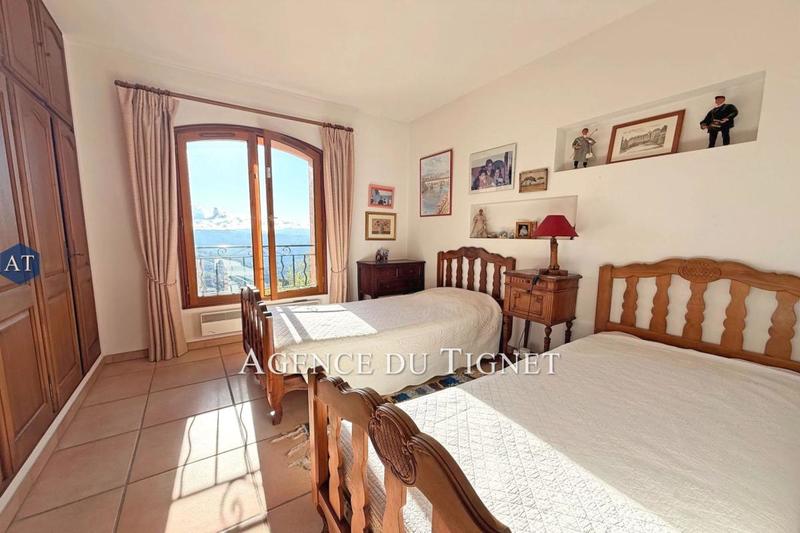 Maison - 216 m² - 7 pièces