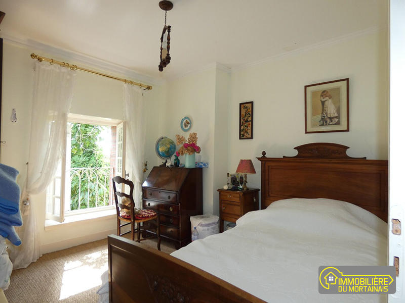 Maison - 190 m² - 6 pièces