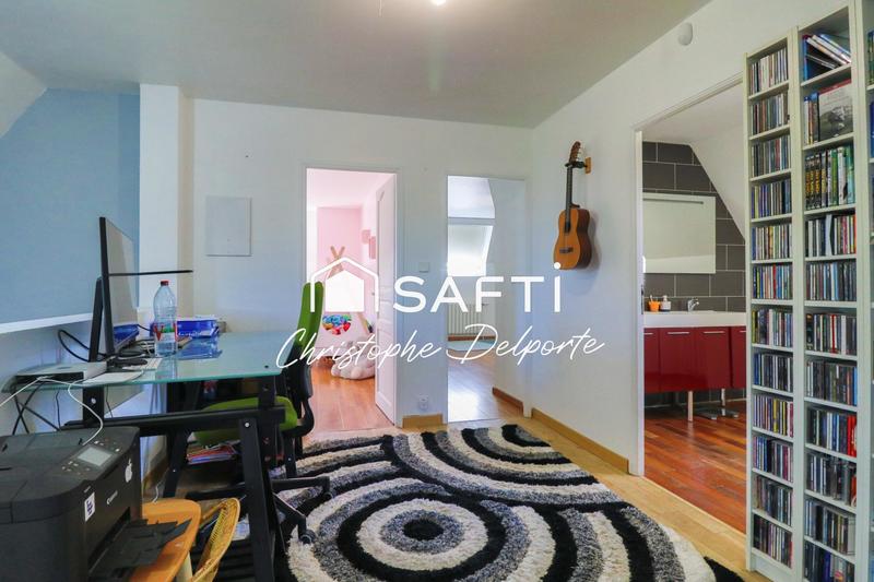 Maison - 220 m² - 7 pièces