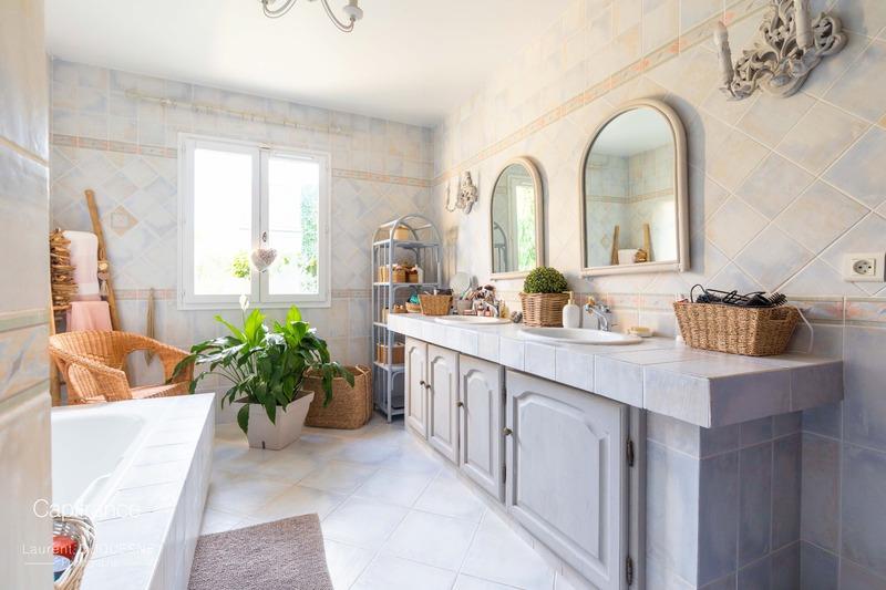 Maison - 166 m² - 7 pièces