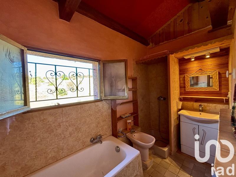 Maison - 232 m² - 8 pièces