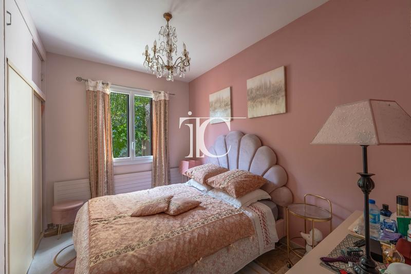 Maison - 159 m² - 6 pièces