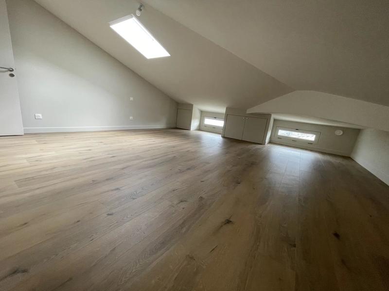 Appartement - 98 m² - 4 pièces