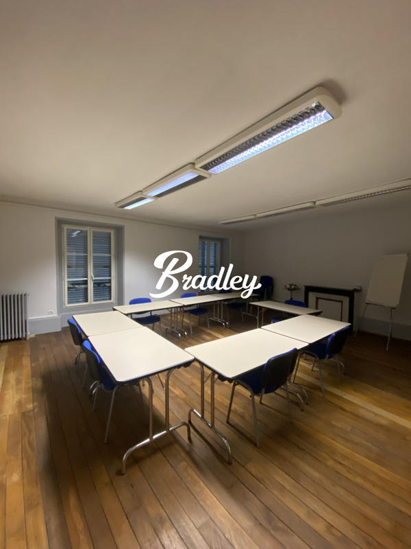 Bureau - 350 m² - 1 pièce