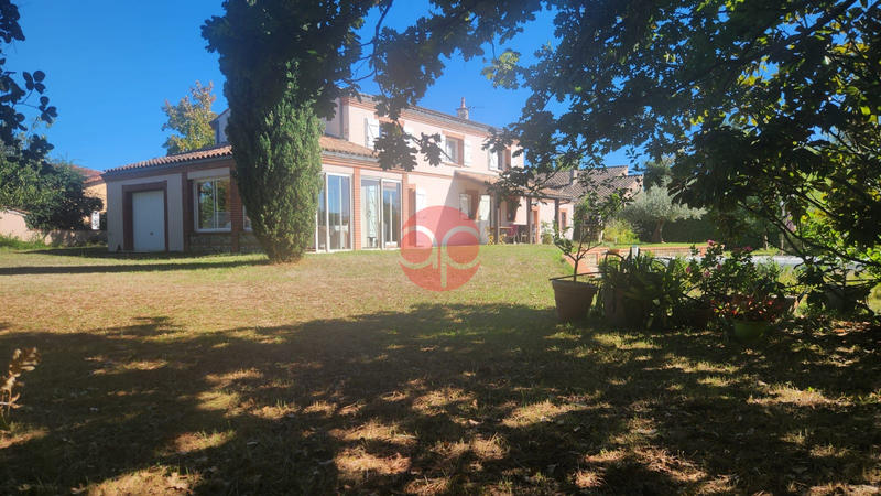 Maison - 166 m² - 6 pièces