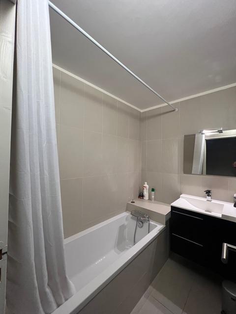 Appartement - 100 m² - 6 pièces