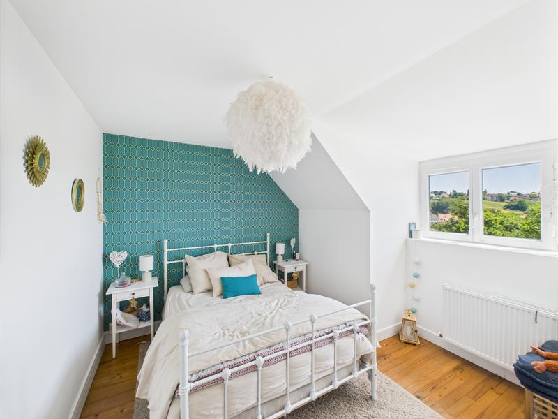 Maison - 105 m² - 5 pièces