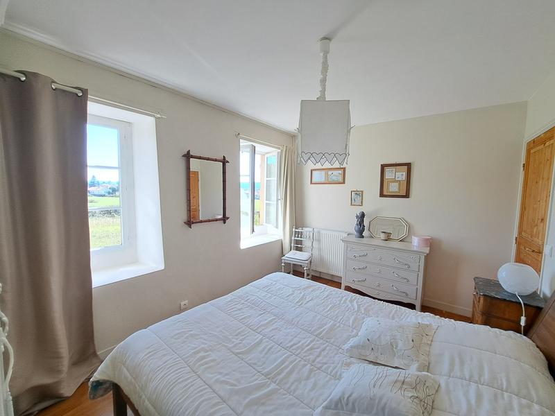 Maison - 207 m² - 6 pièces