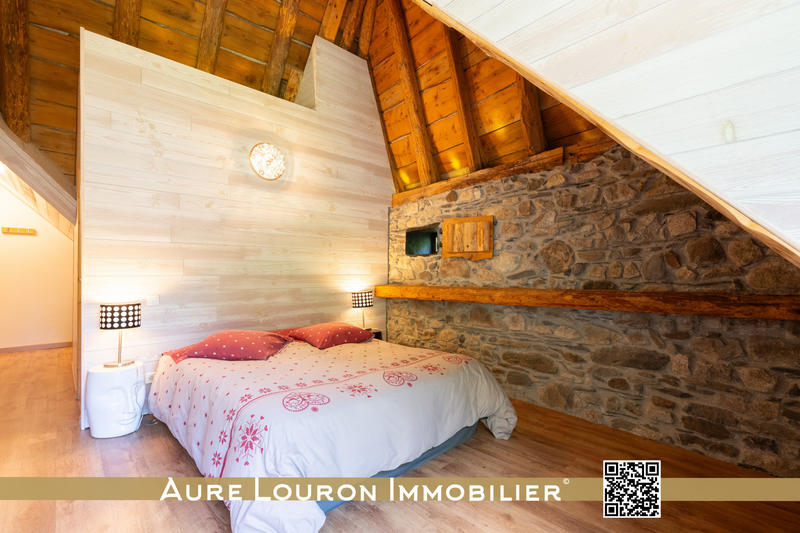 Maison - 196 m² - 7 pièces