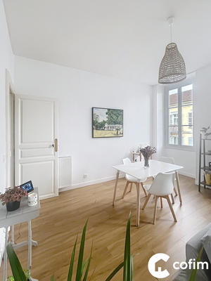 Appartement - 92 m² - 3 pièces