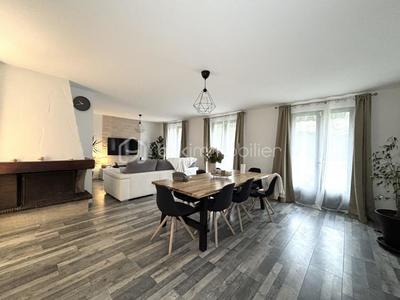 Maison - 128 m² - 5 pièces