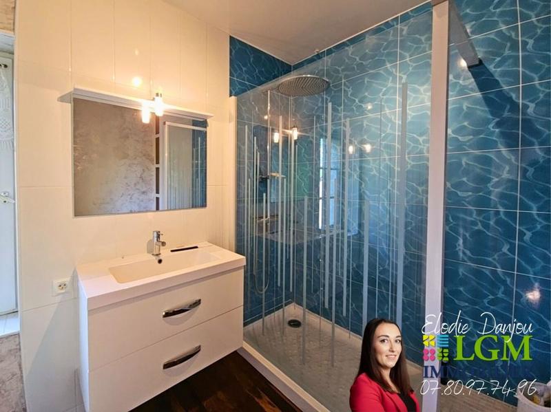 Moulin - 240 m² - 4 pièces