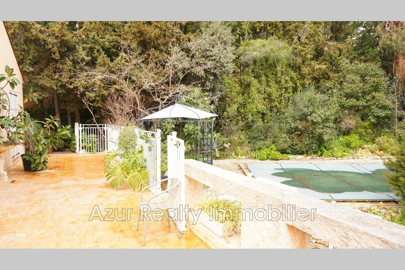 Villa - 152 m² - 8 pièces