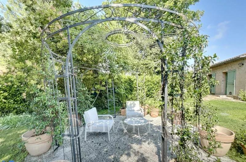 Maison - 152 m² - 4 pièces