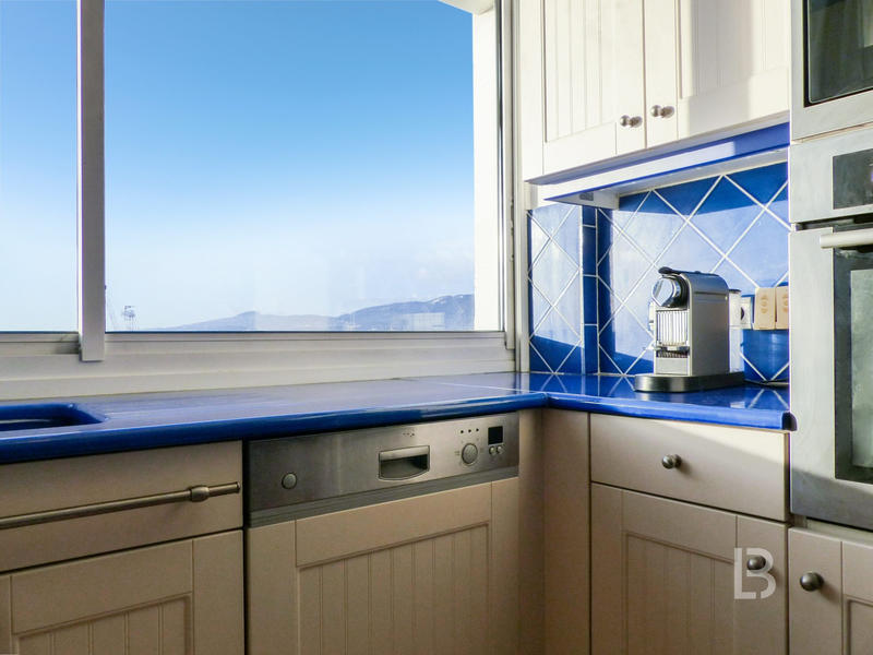 Appartement - 80 m² - 4 pièces