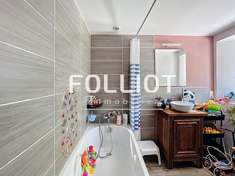 Maison - 144 m² - 5 pièces