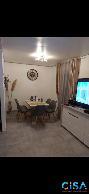 Maison traditionnelle - 80 m² - 4 pièces