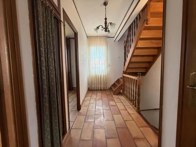 Maison - 184 m² - 5 pièces