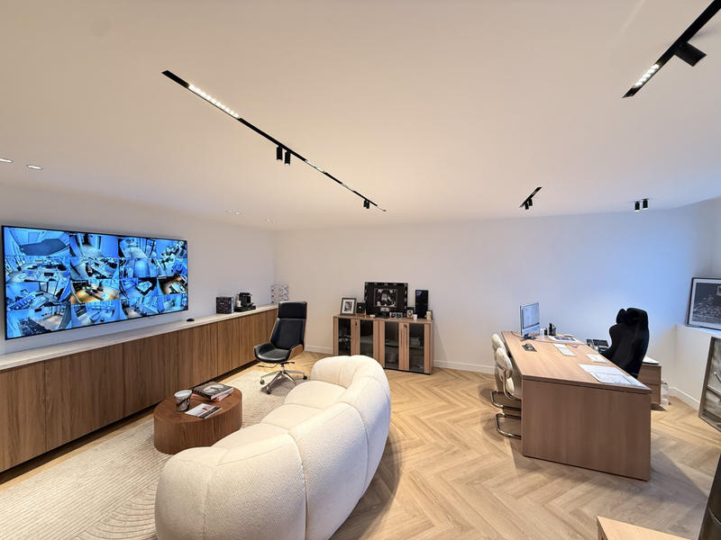 Bureau - 270 m² - 9 pièces