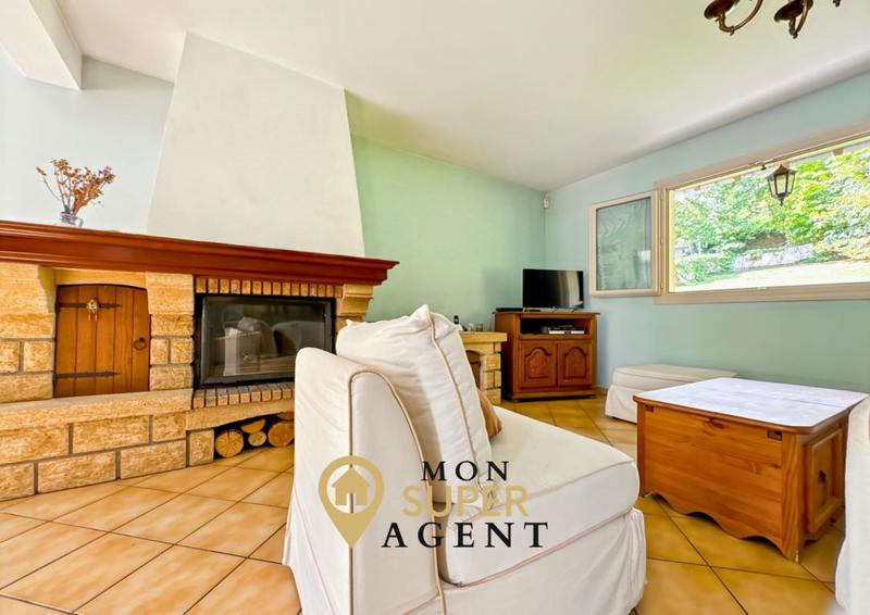 Maison - 171 m² - 9 pièces