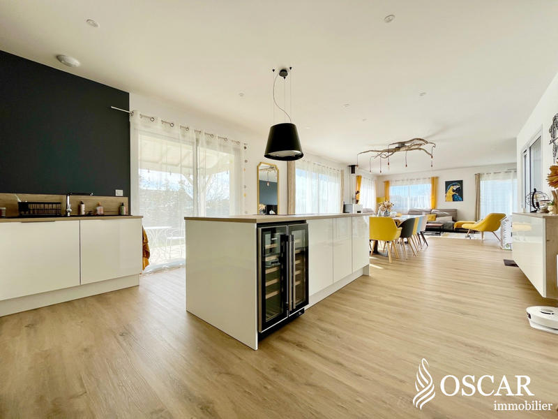 Maison - 178 m² - 7 pièces